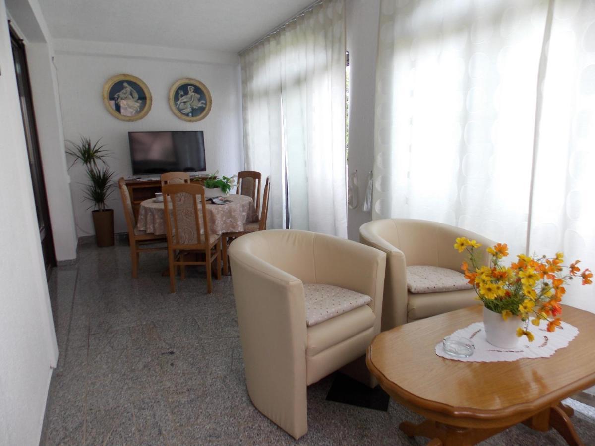 Apartments Cutic Малинска Екстериор снимка