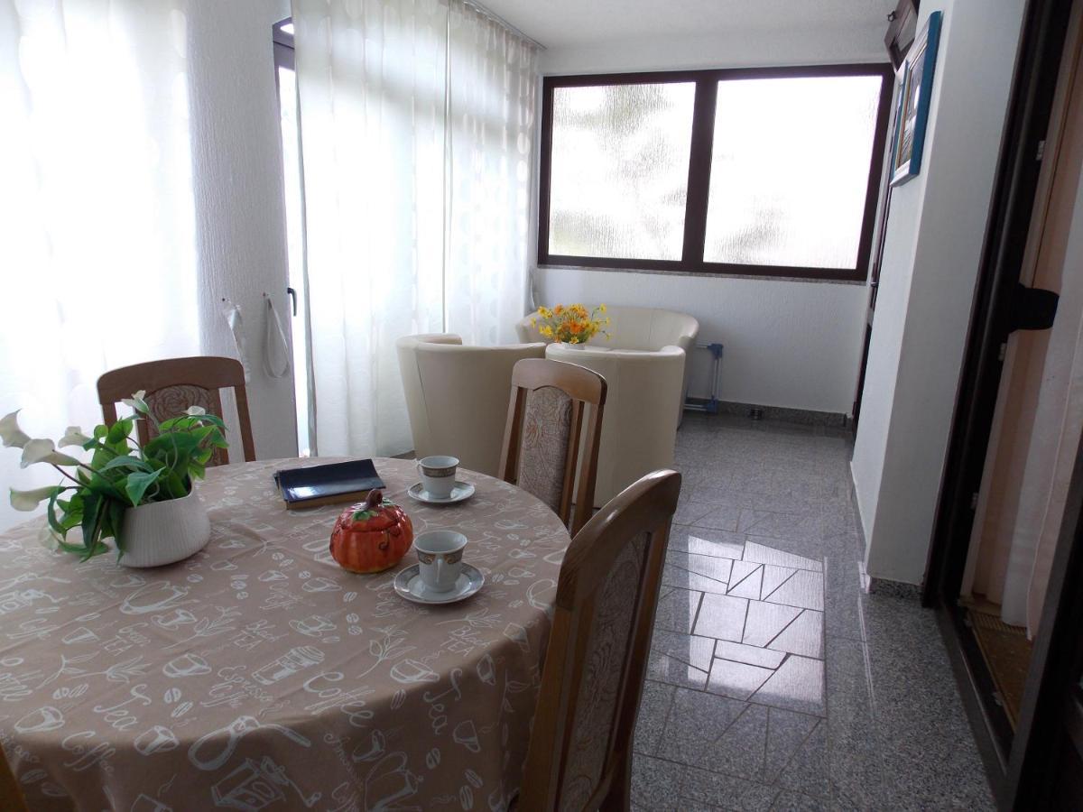 Apartments Cutic Малинска Екстериор снимка